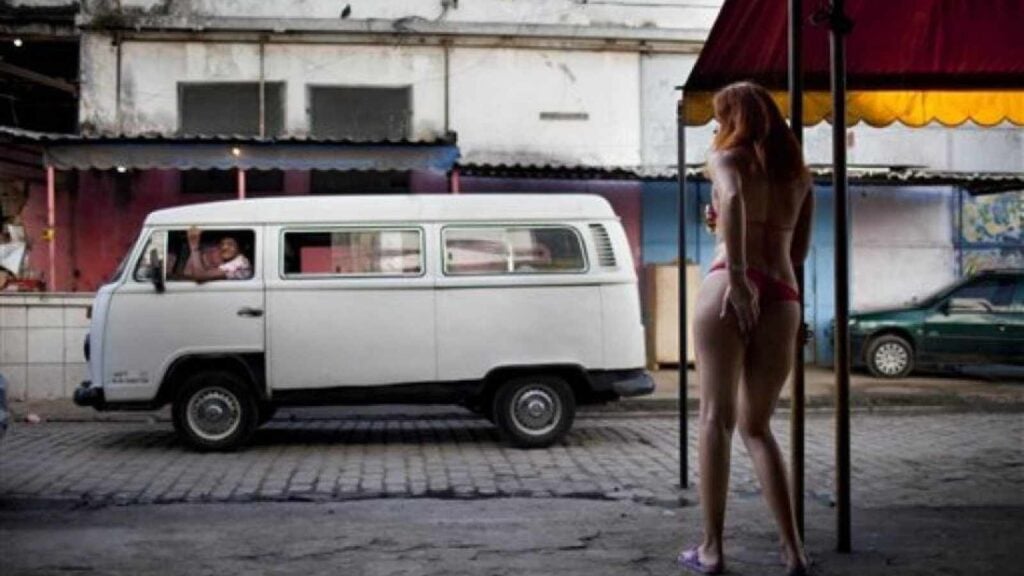 Riscos da Prostituição de Rua no Rio_feature